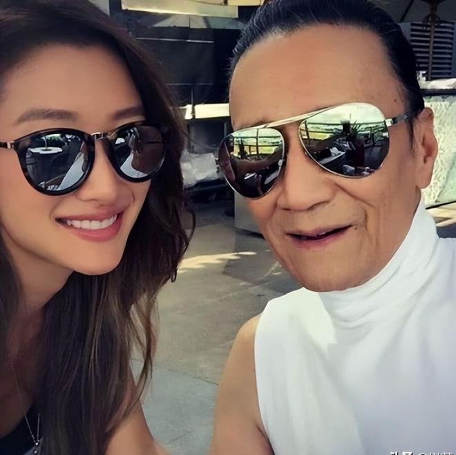 梅西接班人现身！意甲最佳中场尼科·帕斯有望接过阿根廷10号