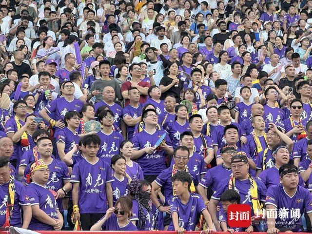 午报丨辛纳以逸待劳，紫薇遇大苦主，火娃战高芙，张帅无缘决赛