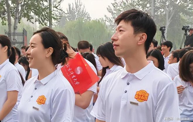 字母布朗并未绑定！阿龙可自行申请交易快船也有意 被绿凯伤透？