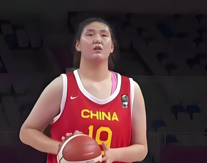 中网公益西藏行在拉萨启动，王蔷为青少年送上“网球第一课”