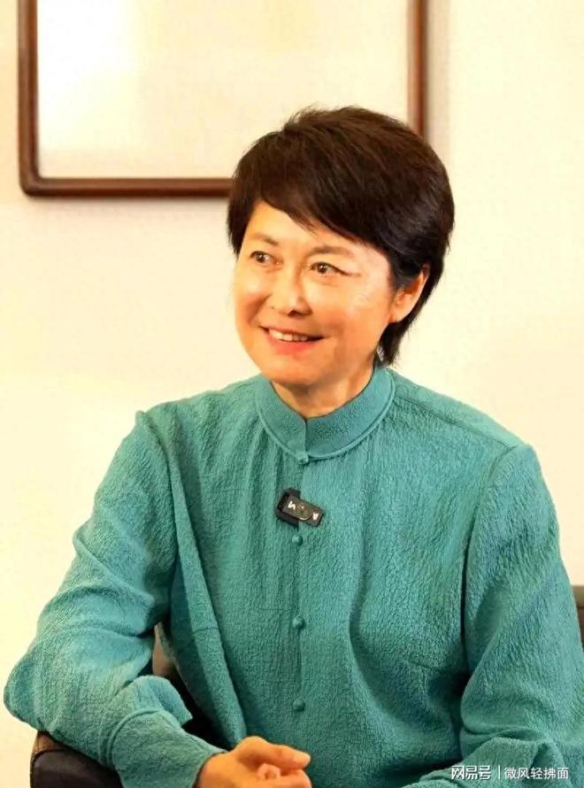 924两周年科创涨150%,人均赚5万!今年股民人均都是亏的...