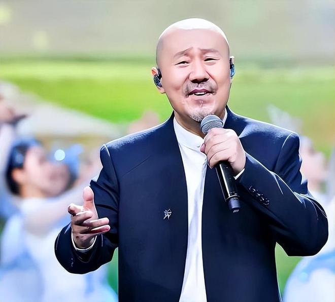中国男篮重大调整，郭士强淘汰三人引争议，胡明轩有望再成队长