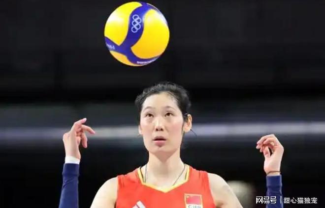 字母布朗并未绑定！阿龙可自行申请交易快船也有意 被绿凯伤透？